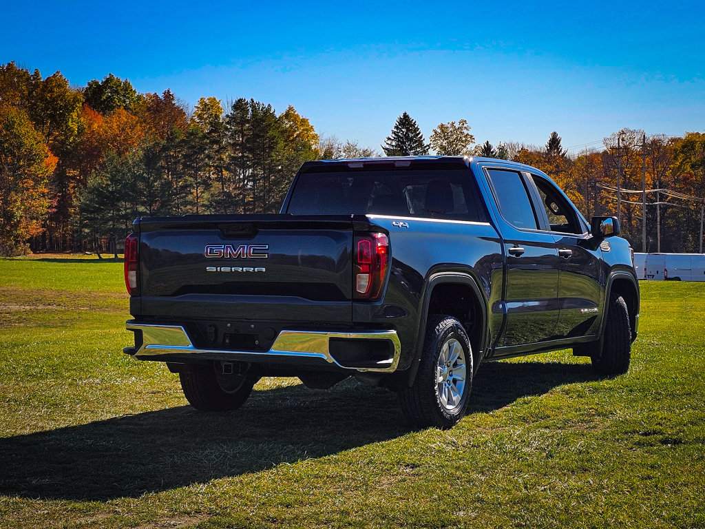 Used 2023 GMC Sierra 1500 Pro w/ Pro Value Package AWD/4WD image 3