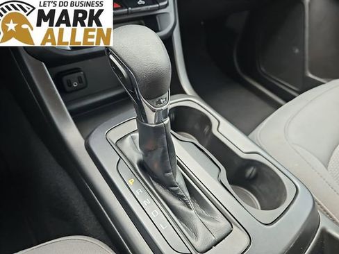 Used 2022 Chevrolet Colorado W/T w/ Custom Special Edition RWD image 15
