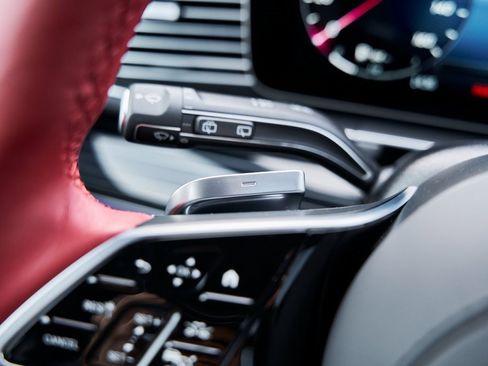 Used 2026 Mercedes-Benz Maybach GLS 600 4MATIC image 76