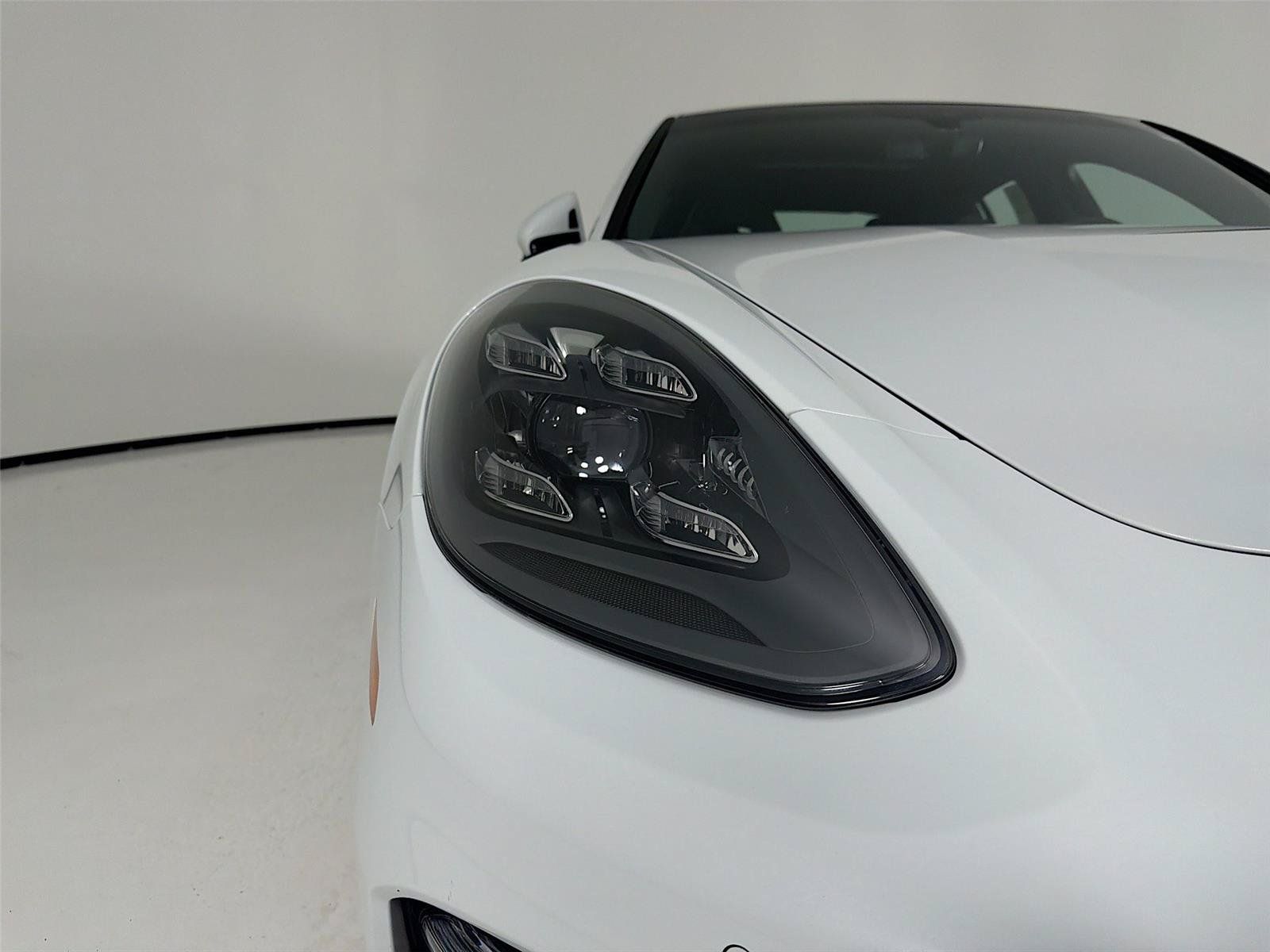 Used 2023 Porsche Panamera 4 Platinum Edition AWD/4WD image 30
