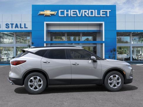 New 2025 Chevrolet Blazer LT w/ Convenience Package image 5