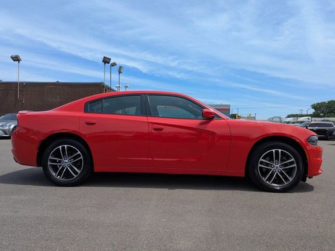 Used 2019 Dodge Charger SXT w/ Cold Weather Package AWD/4WD image 3
