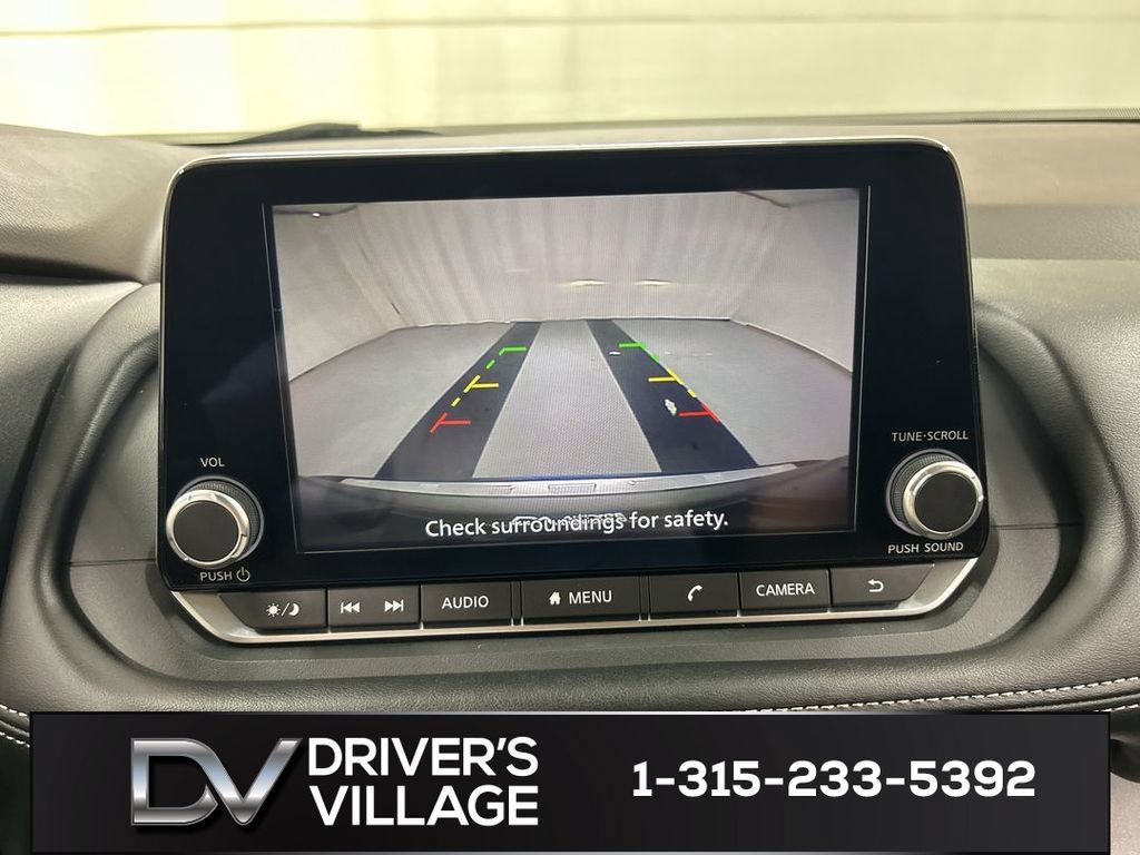 Used 2023 Nissan Rogue SV AWD/4WD image 15