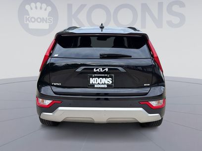 Used 2024 Kia Niro EX