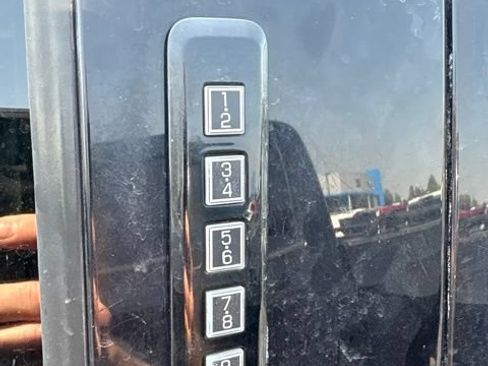 Used 2019 Ford F150 Platinum w/ Technology Package AWD/4WD image 17