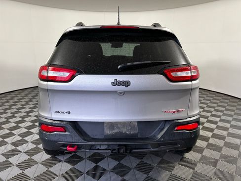 Used 2014 Jeep Cherokee Trailhawk w/ Technology Group AWD/4WD image 6