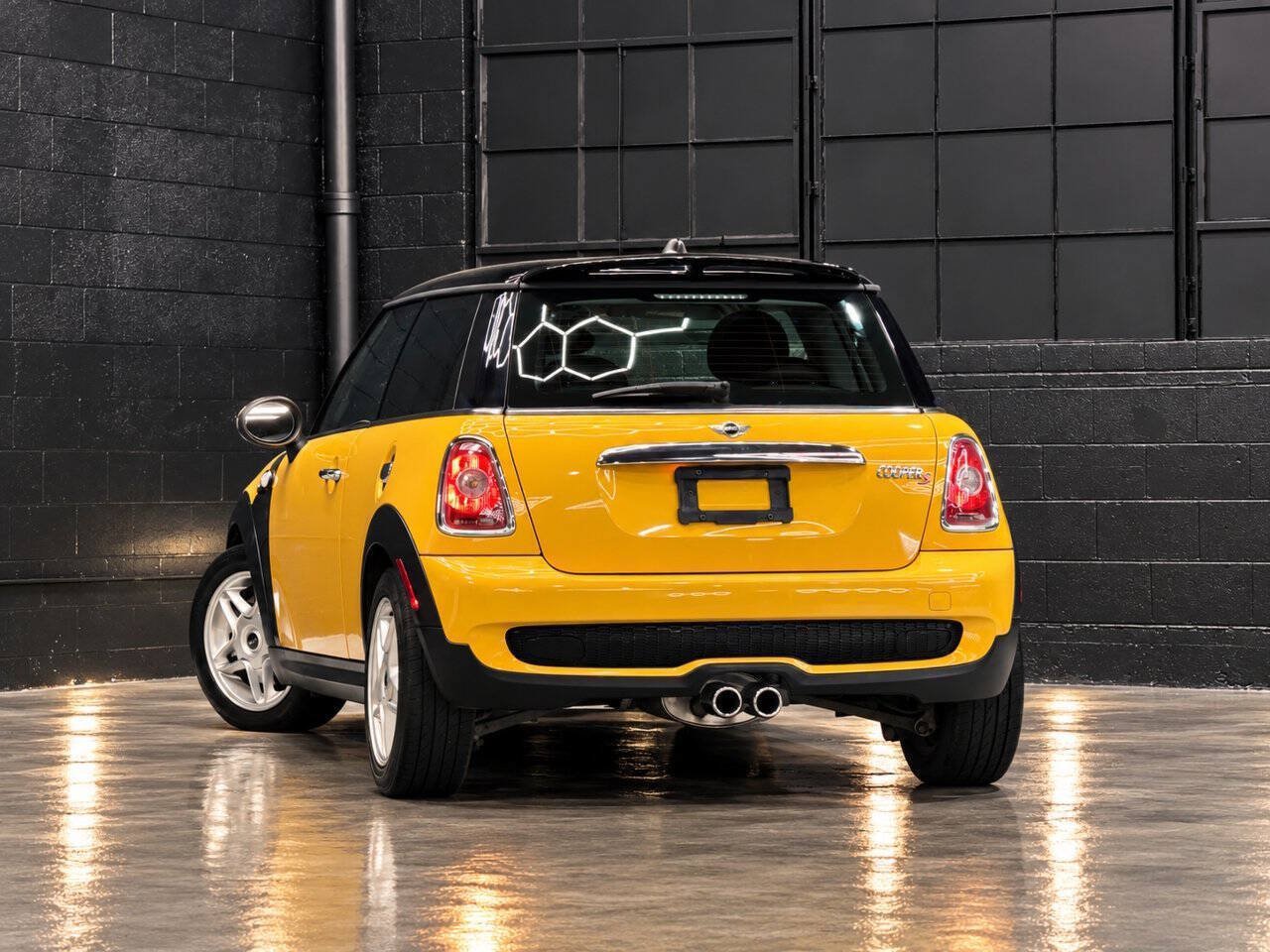Used 2008 MINI Cooper S w/ Convenience Pkg FWD image 4