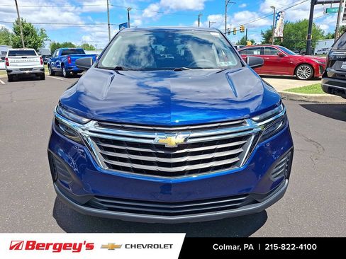 Used 2023 Chevrolet Equinox LS w/ LS Convenience Package FWD image 9