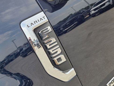 Certified 2022 Ford F250 Lariat w/ Lariat Ultimate Package AWD/4WD image 11