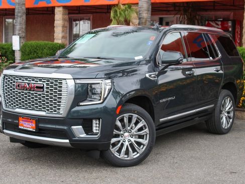 Used 2021 GMC Yukon Denali w/ Denali Premium Package image 4