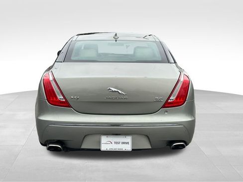 Used 2014 Jaguar XJ image 4