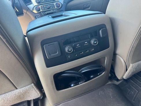 Used 2018 Chevrolet Tahoe LT image 18