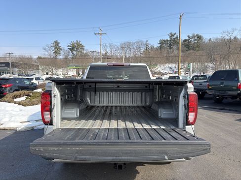 Used 2020 GMC Sierra 1500 Elevation w/ Elevation Value Package image 30