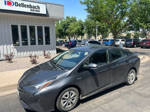 Used 2018 Toyota Prius Three w/ Advanced Technology Package FWD image 1