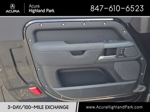 Used 2023 Land Rover Defender 90 X-Dynamic SE AWD/4WD image 29