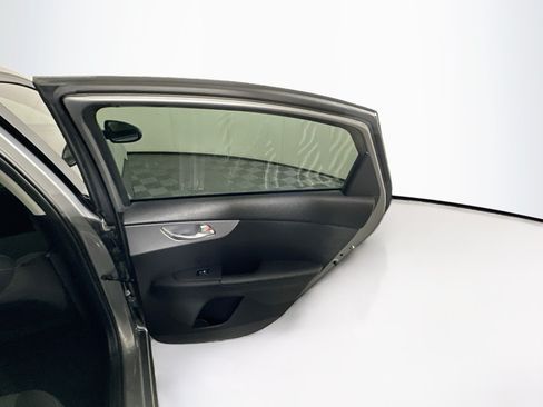 Used 2023 Kia Forte LXS FWD image 28