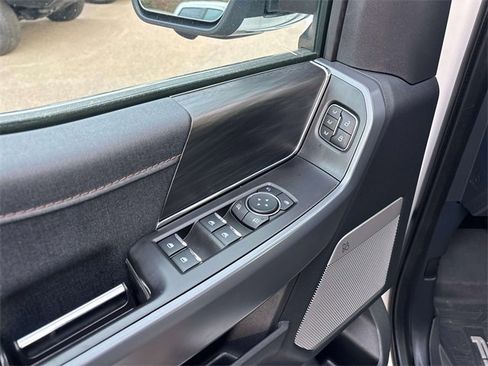 Used 2024 Ford F150 Lariat w/ FX4 Off-Road Package image 18
