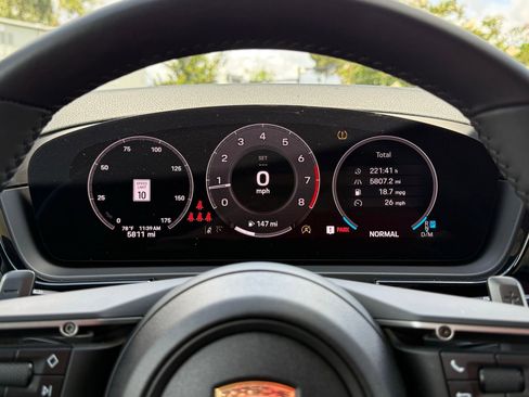 Certified 2025 Porsche Cayenne image 16