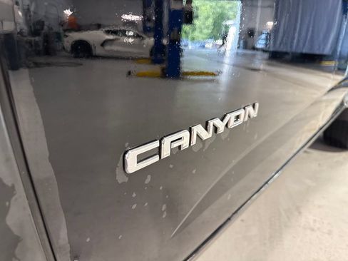 Used 2018 GMC Canyon SLT w/ Driver Alert Package AWD/4WD image 53