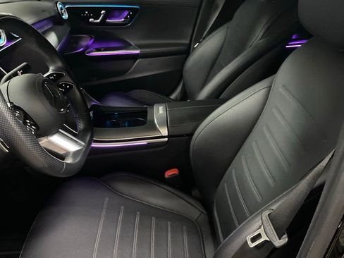 Used 2024 Mercedes-Benz C 300 Sedan image 5