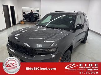 New 2025 Jeep Grand Cherokee Limited w/ Trailer Tow Package video 3