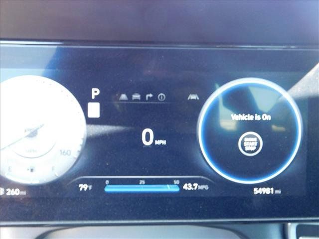 Used 2024 Hyundai Elantra SEL FWD image 9