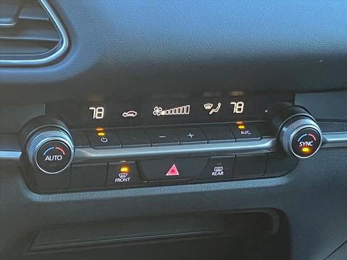 Used 2022 MAZDA CX-30 AWD 2.5 S w/ Select Package image 11