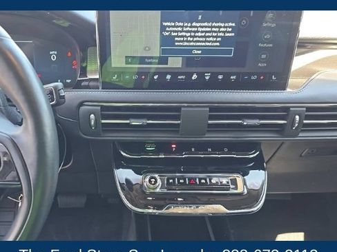 Used 2023 Lincoln Corsair Reserve w/ Equipment Group 202A FWD image 15