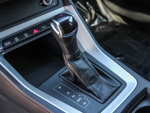 Used 2022 Audi Q3 2.0T Premium image 19