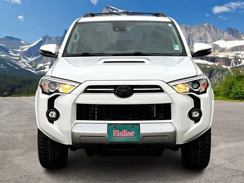 Used 2022 Toyota 4Runner TRD Off-Road Premium image 3