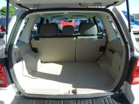 Used 2012 Ford Escape XLS AWD/4WD image 16