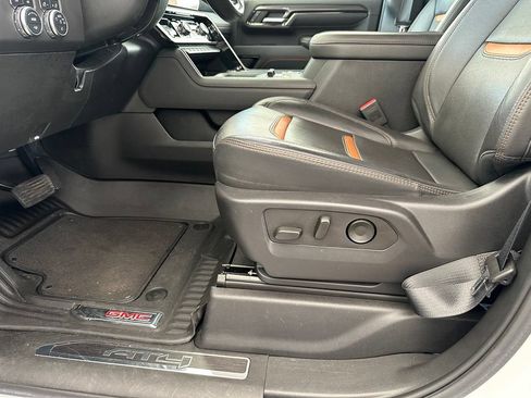 Used 2024 GMC Sierra 2500 AT4 w/ Max Trailering Package AWD/4WD image 15