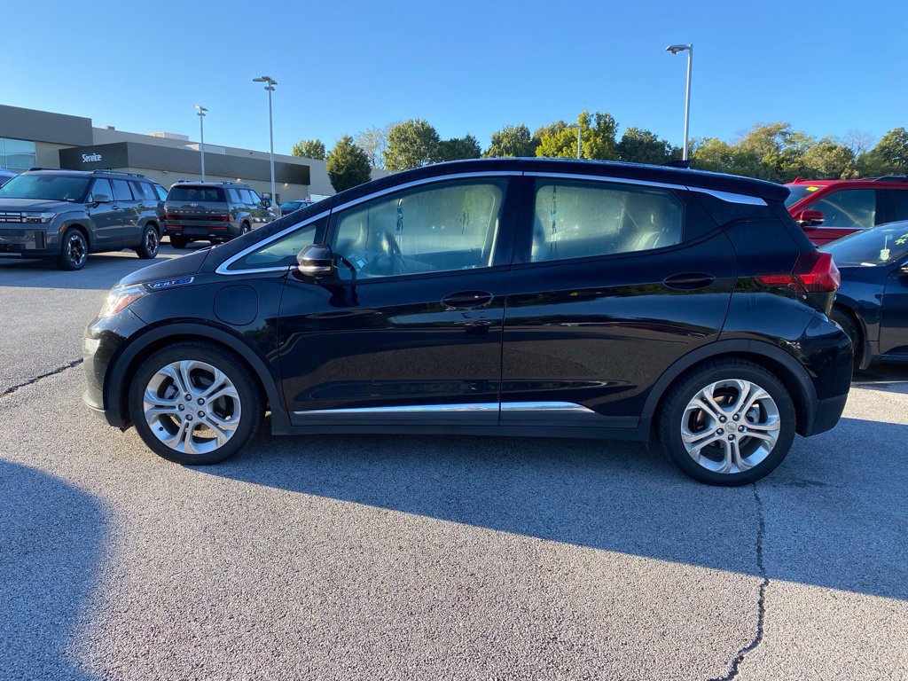 Used 2021 Chevrolet Bolt LT FWD image 4