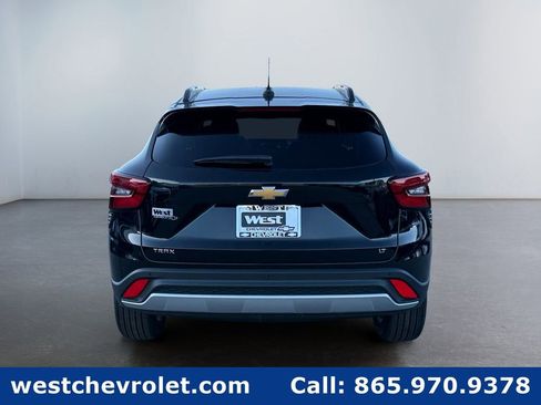New 2026 Chevrolet Trax LT w/ Driver Confidence Package image 4