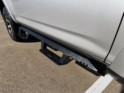 Used 2019 Toyota 4Runner TRD Off-Road image 10