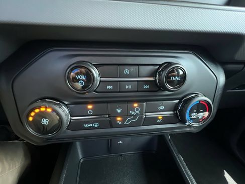 Used 2022 Ford Bronco 4-Door w/ Sasquatch Package AWD/4WD image 15