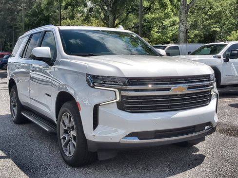 Used 2022 Chevrolet Tahoe LT w/ LT Signature Package AWD/4WD image 2