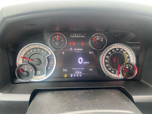 Used 2017 RAM 1500 Classic SLT w/ SLT Plus D←cor Group AWD/4WD image 13