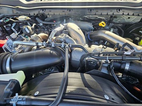 New 2026 Ford F250 Lariat w/ Black Appearance Package image 17