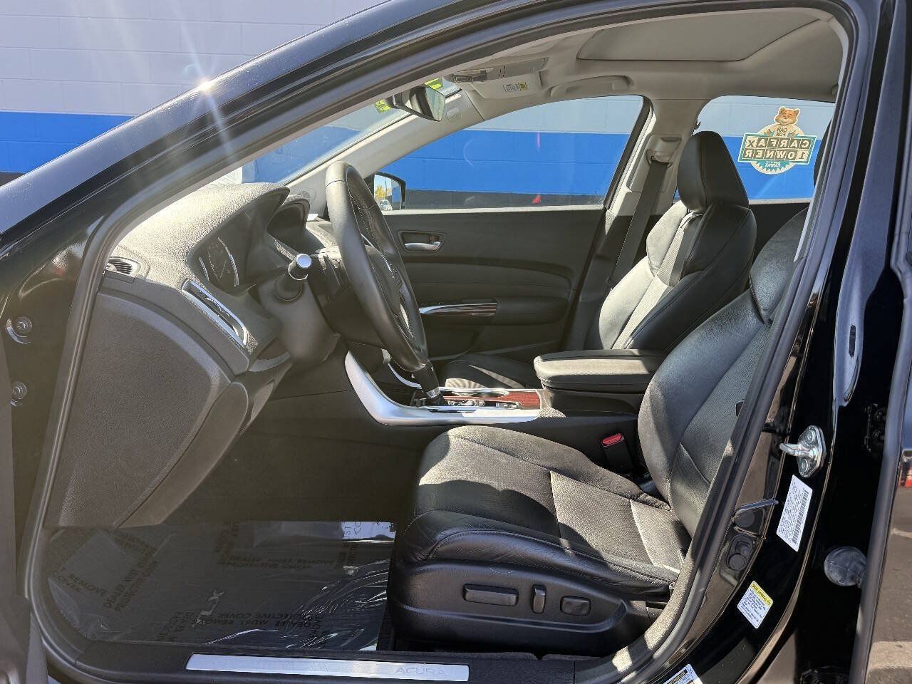 Used 2015 Acura TLX w/ Technology Package FWD image 9