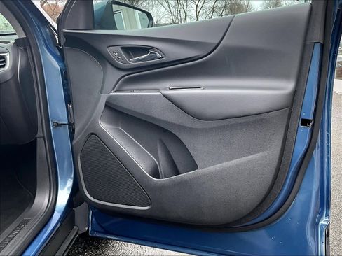 Used 2024 Chevrolet Equinox LT image 12