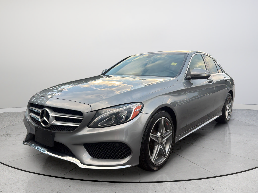 Used 2016 Mercedes-Benz C 300 4MATIC Sedan image 4