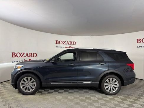 Used 2022 Ford Explorer Limited w/ Equipment Group 301A AWD/4WD image 5
