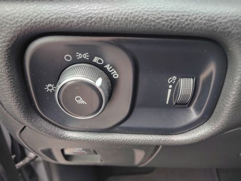 Used 2024 RAM 1500 Laramie image 11