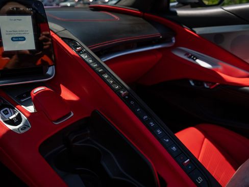 Used 2024 Chevrolet Corvette Stingray Premium Conv w/ Z51 Performance Package RWD image 44