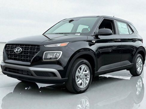 New 2026 Hyundai Venue SE image 5
