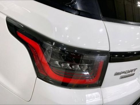 Used 2018 Land Rover Range Rover Sport Supercharged image 30