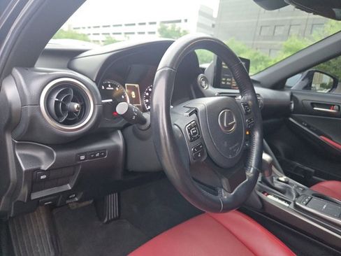 Used 2021 Lexus IS 300 w/ Comfort Package RWD image 9