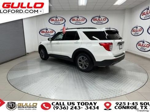 Certified 2022 Ford Explorer XLT w/ Equipment Group 202A RWD image 6