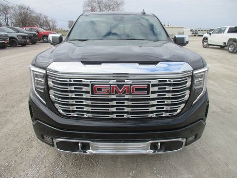New 2026 GMC Sierra 1500 Denali image 12